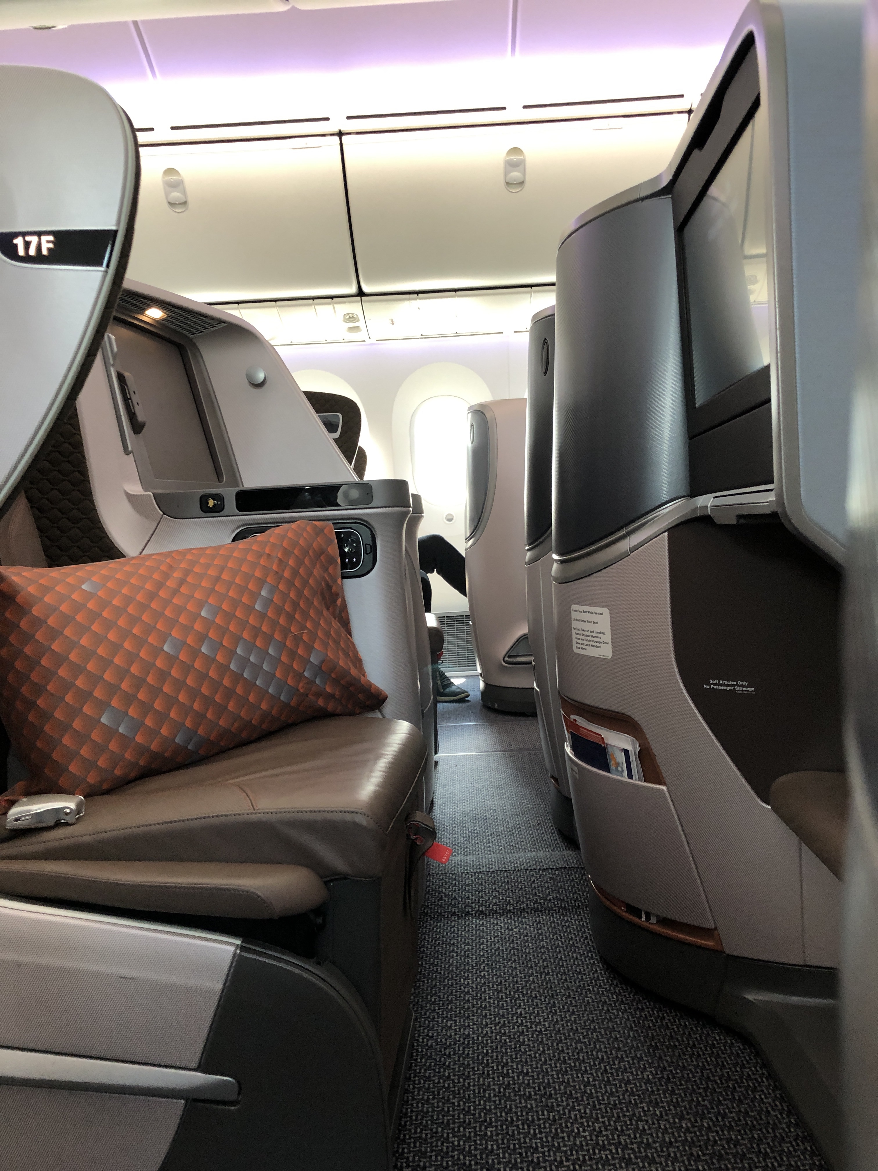 [Flight Review] SQ916 business class | DONSTRAVELS